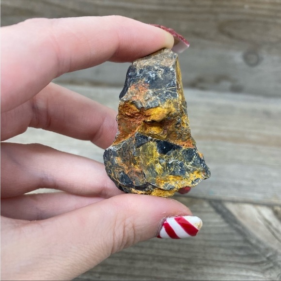 RAW Black Onyx Pieces - Small x3 - Picture 5 of 6